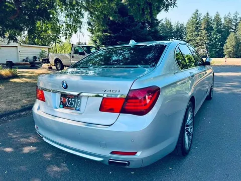 2012 BMW 7 Series 740i Sedan 4D