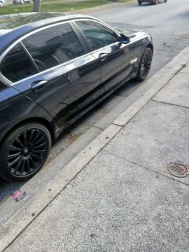 2012 BMW 750Li xDrive Sedan