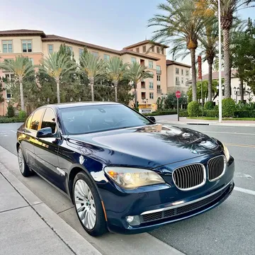 2012 BMW 7 Series 750i Sedan 4D