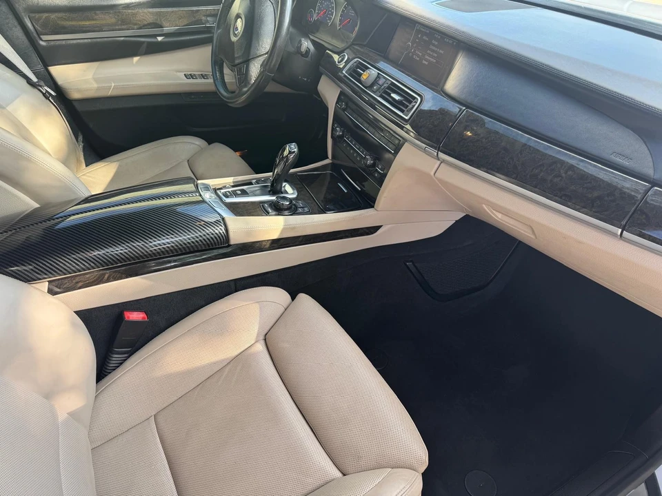 2012 BMW Alpina B7 - Image 16 of 17