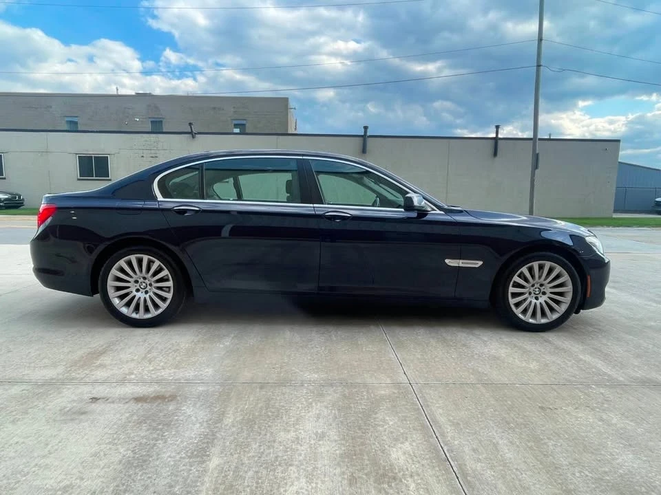 2012 BMW Alpina B7 - Image 3 of 17