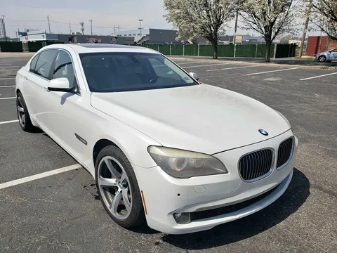 2012 BMW 740Li Sedan