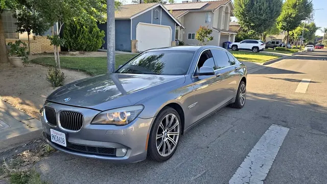 2012 BMW 7 Series 740Li Sedan