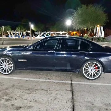 2012 BMW 750Li Sedan