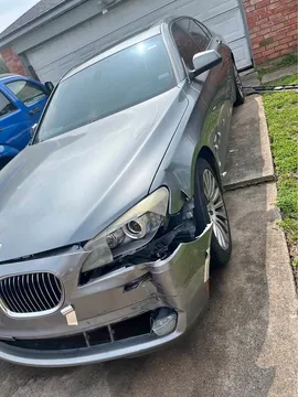 2012 BMW 750Li Sedan