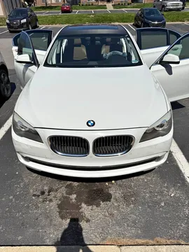 2012 BMW 750Li Sedan
