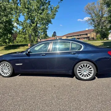 2012 BMW 750i xDrive Sedan