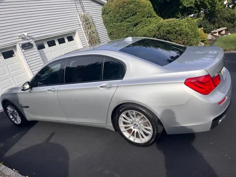 2012 BMW 750 Li X-Drive