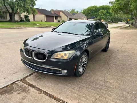 2012 BMW 750