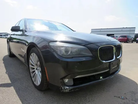2012 BMW 750 xi