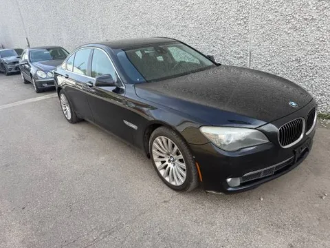 2012 BMW 750i