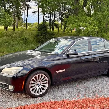 2012 BMW 750i