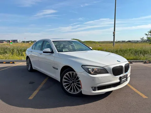 2012 BMW 750i xDrive
