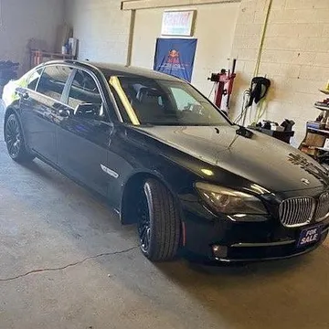 2012 BMW 750Li V8