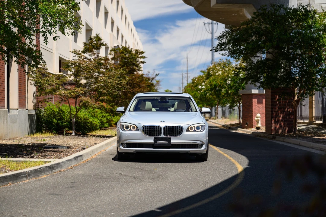 2012 BMW F01/F02 750i & 760Li Sedan - Image 3 of 31