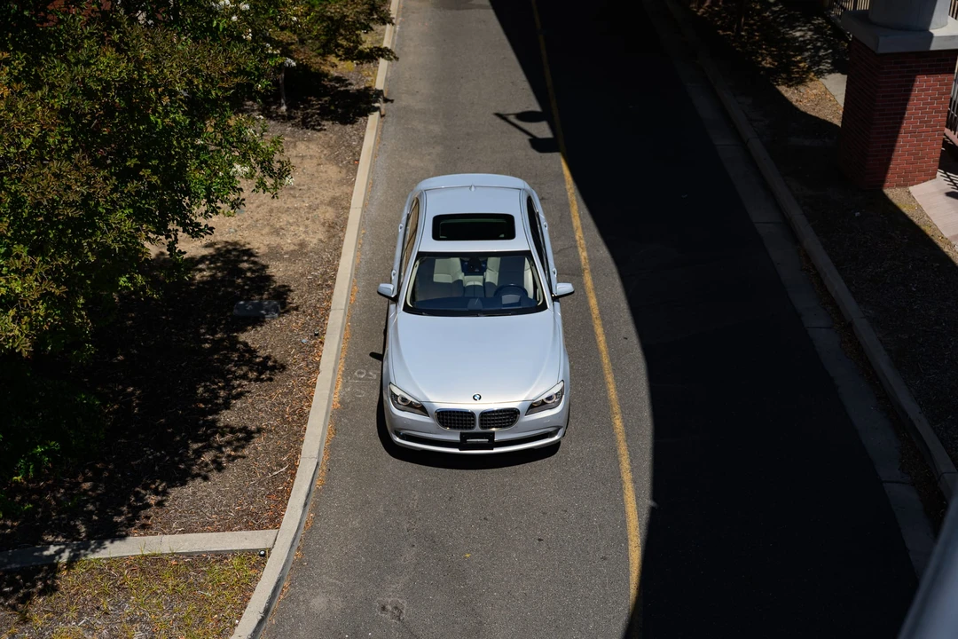2012 BMW F01/F02 750i & 760Li Sedan - Image 21 of 31