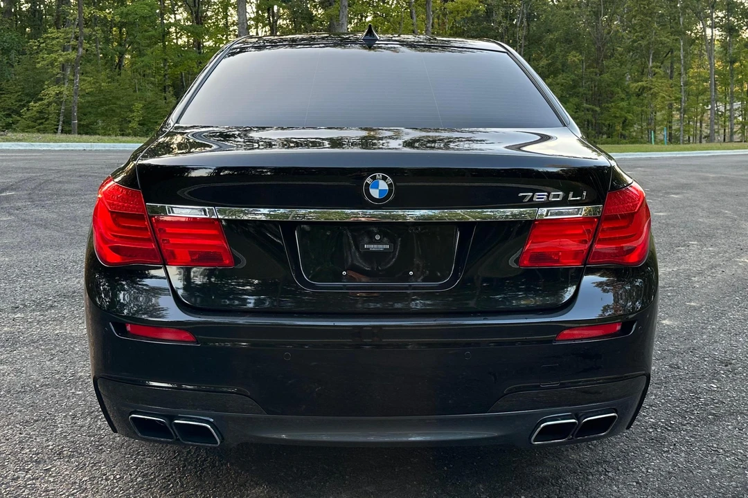 2012 BMW F01/F02 750i & 760Li Sedan - Image 5 of 31