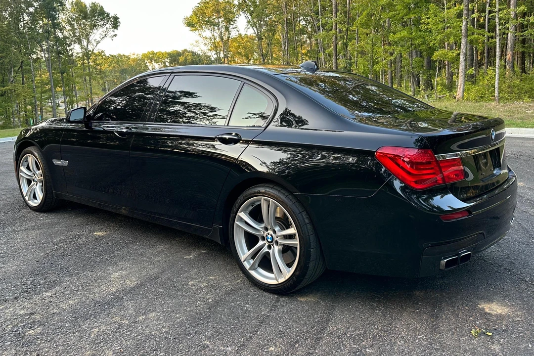 2012 BMW F01/F02 750i & 760Li Sedan - Image 4 of 31