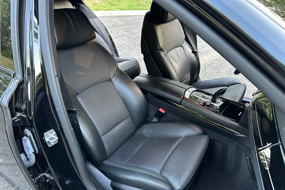 2012 BMW F01/F02 750i & 760Li Sedan - Image 26 of 31