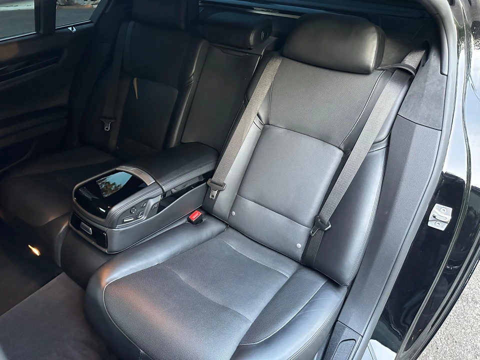 2012 BMW F01/F02 750i & 760Li Sedan - Image 31 of 31