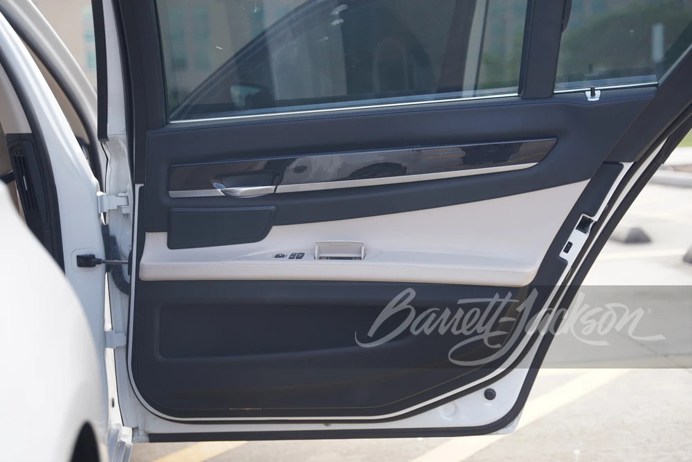 2012 BMW Alpina B7 - Image 15 of 27