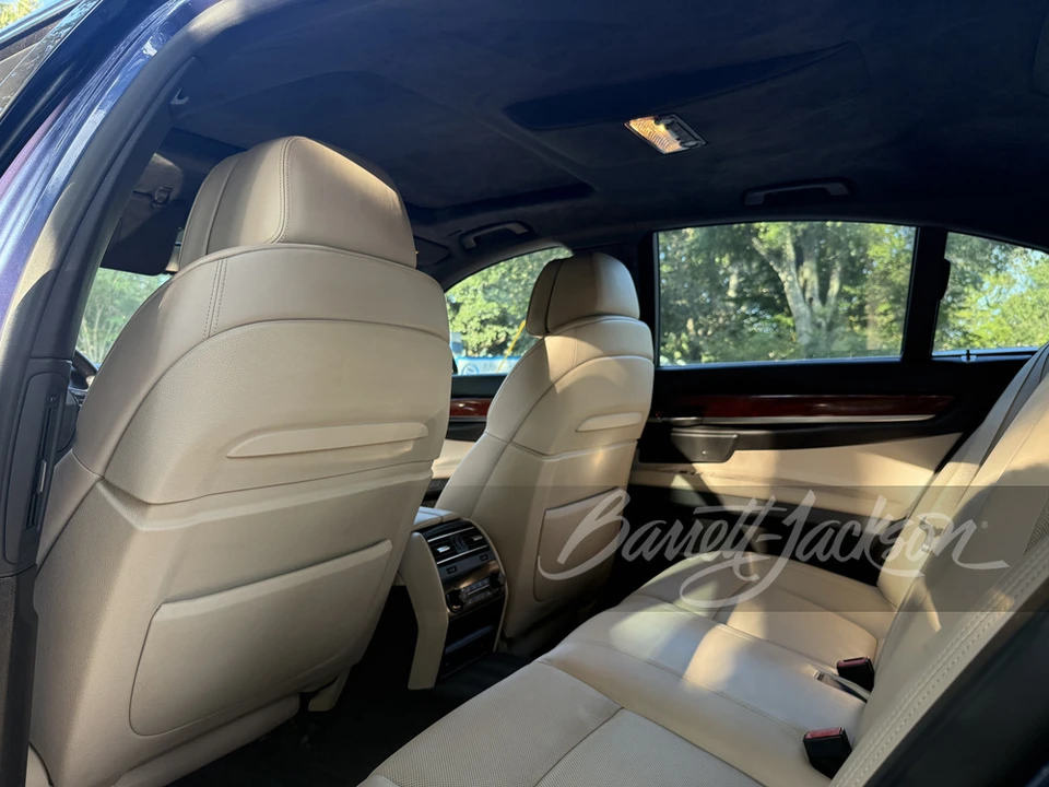 2012 BMW Alpina B7 - Image 24 of 31
