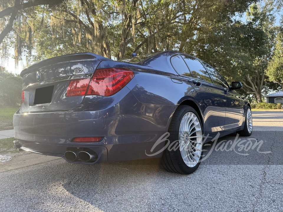 2012 BMW Alpina B7 - Image 17 of 31