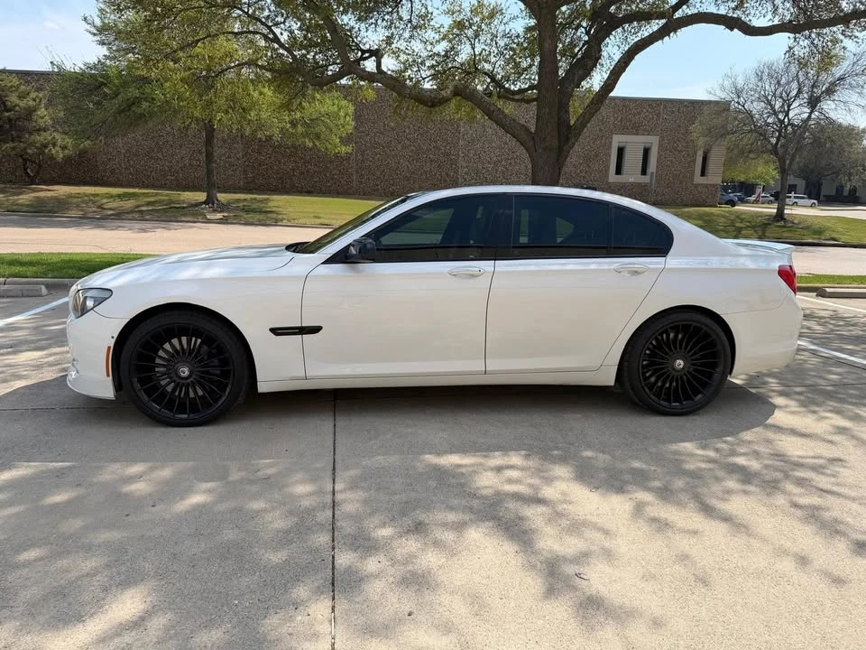 2012 BMW Alpina B7 - Image 2 of 20