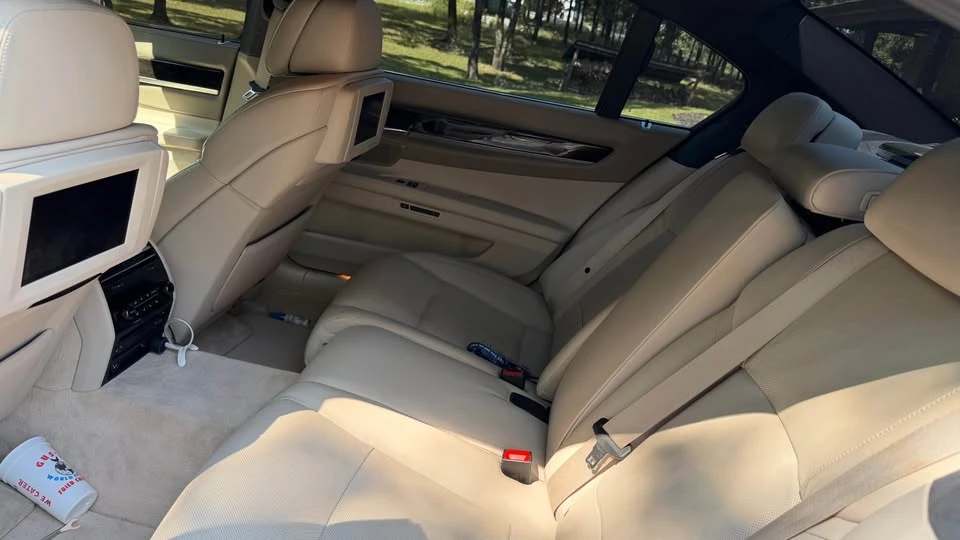 2012 BMW Alpina B7 - Image 9 of 11