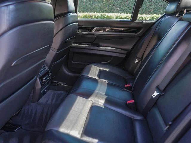 2012 BMW Alpina B7 - Image 24 of 31