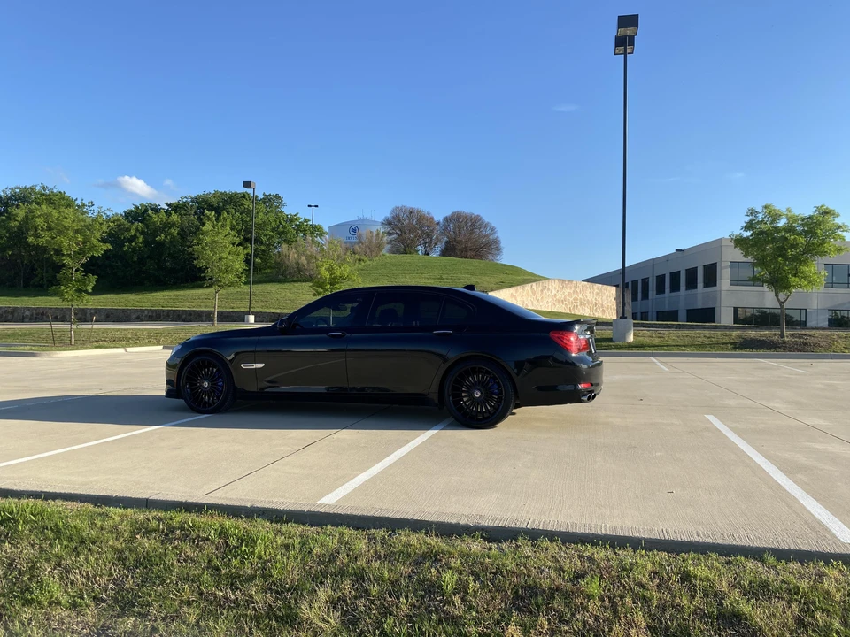 2012 BMW Alpina B7 - Image 30 of 31