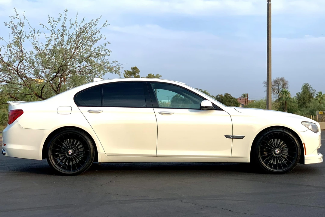 2012 BMW Alpina B7 - Image 3 of 31