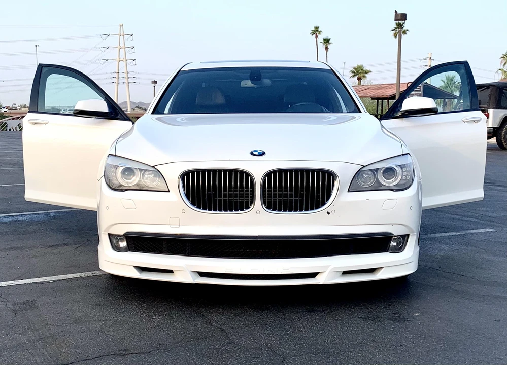 2012 BMW Alpina B7 - Image 7 of 31