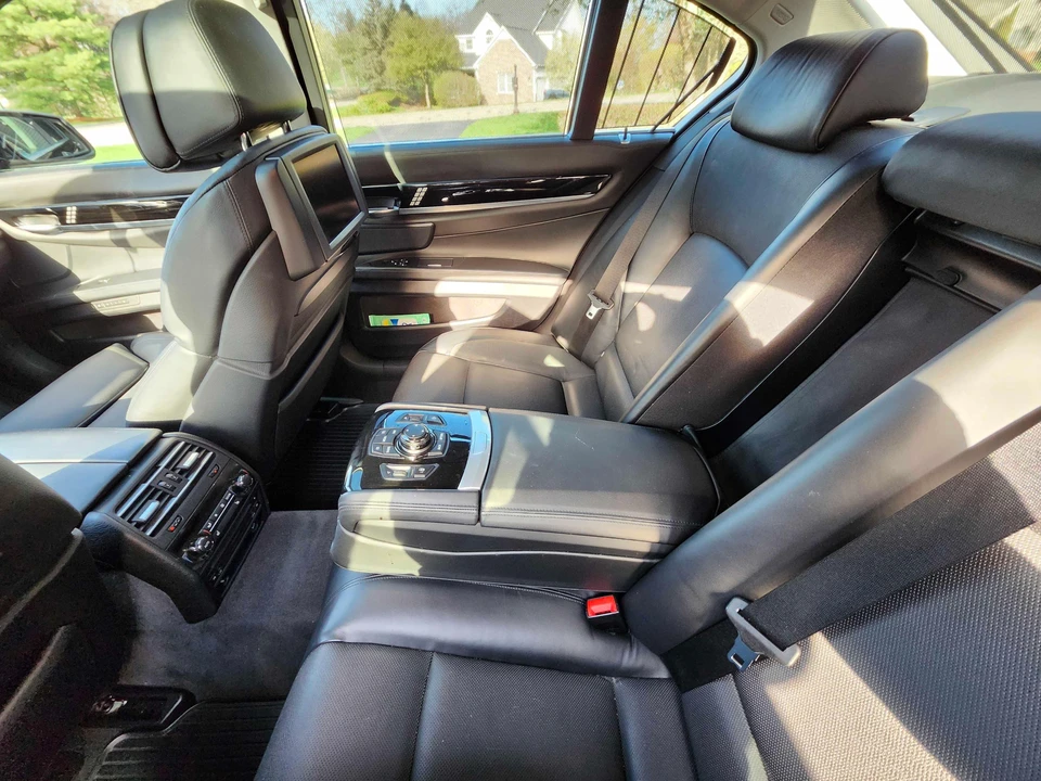 2012 BMW Alpina B7 - Image 31 of 31