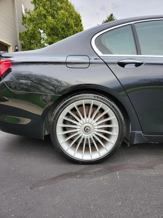 2012 BMW Alpina B7 - Image 19 of 31