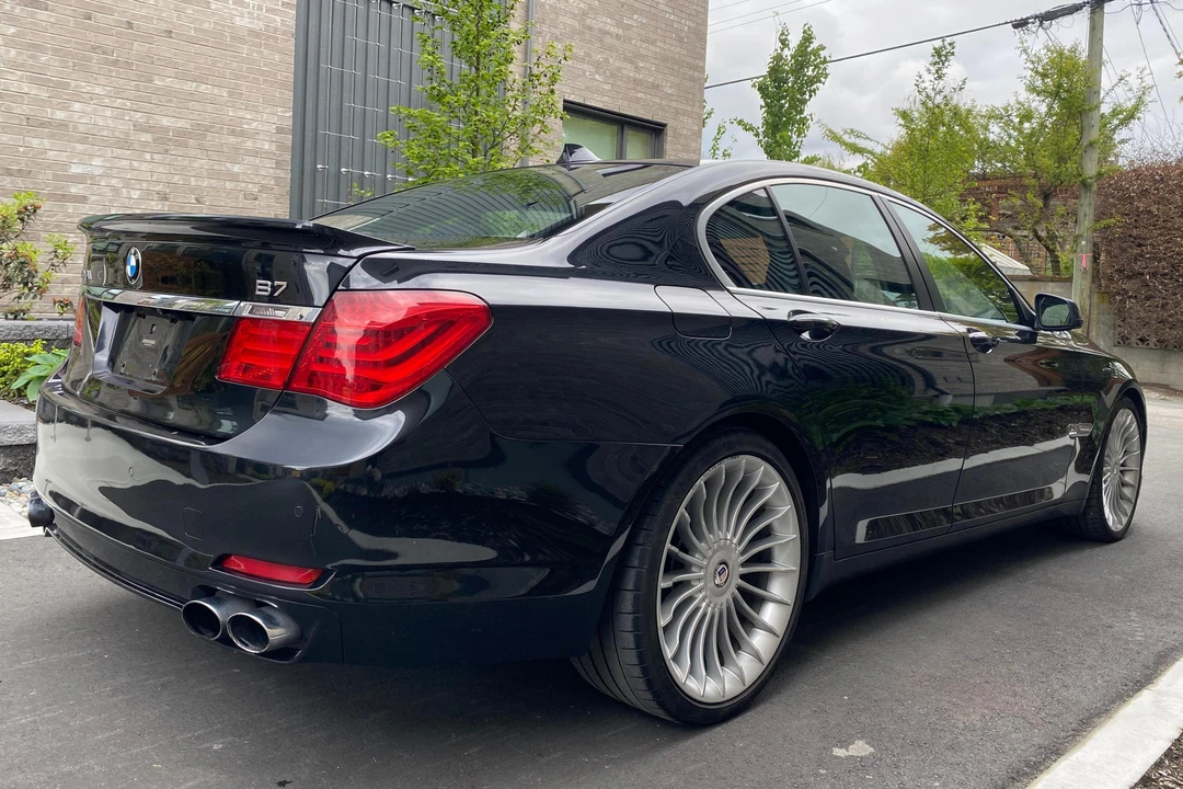 2012 BMW Alpina B7 - Image 4 of 31