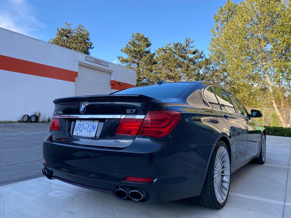 2012 BMW Alpina B7 - Image 25 of 31