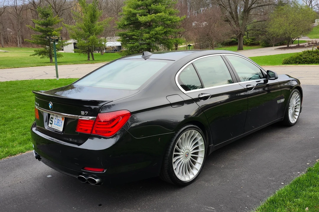 2012 BMW Alpina B7 - Image 7 of 31
