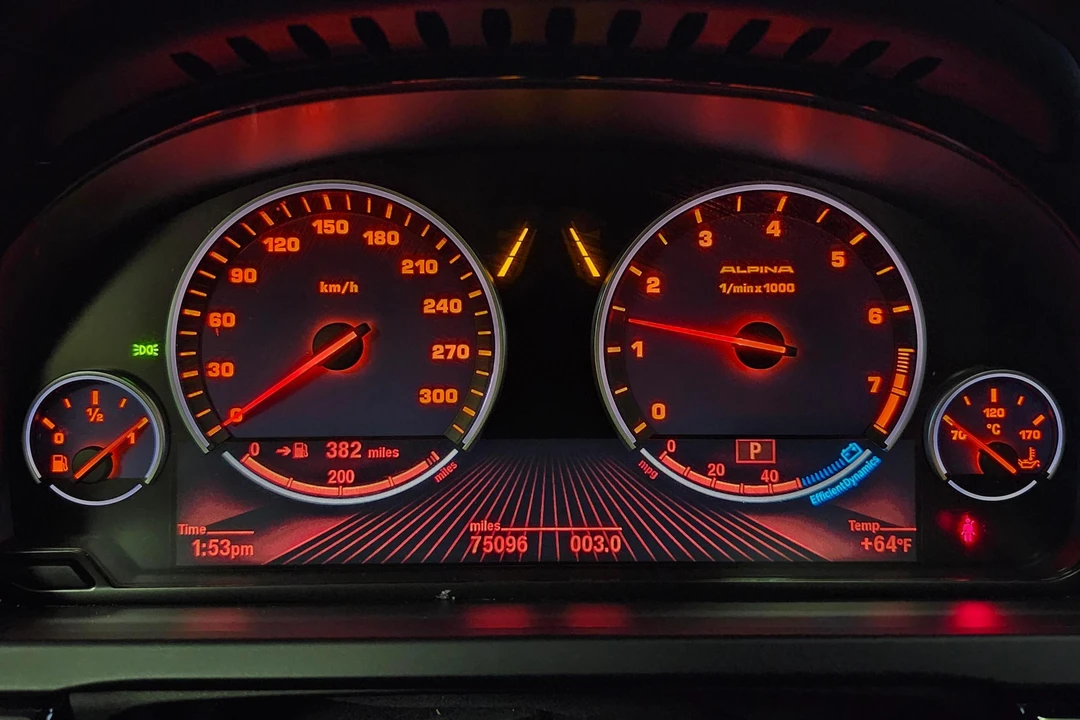 2012 BMW Alpina B7 - Image 24 of 31