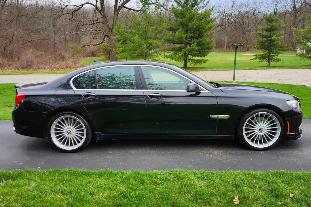 2012 BMW Alpina B7 - Image 8 of 31