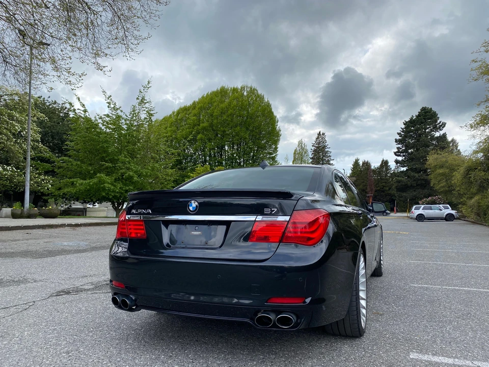 2012 BMW Alpina B7 - Image 24 of 31