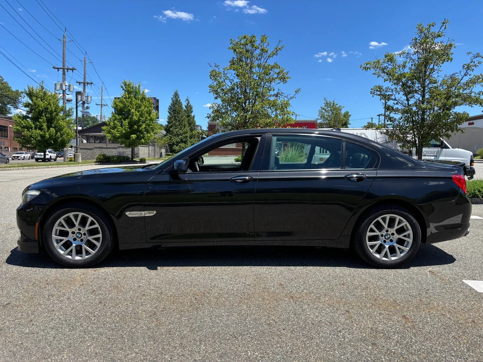 2012 BMW Alpina B7 - Image 6 of 31