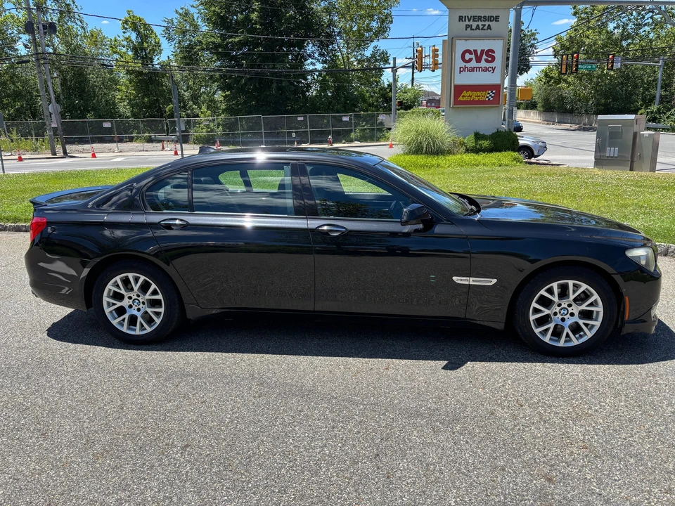 2012 BMW Alpina B7 - Image 20 of 31
