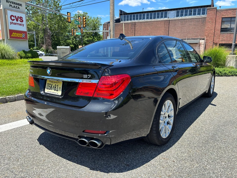 2012 BMW Alpina B7 - Image 15 of 31