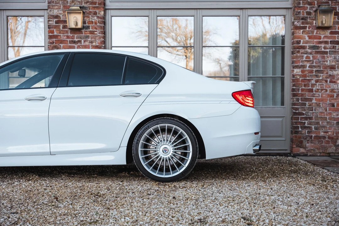 2012 BMW Alpina B5 - Image 16 of 31