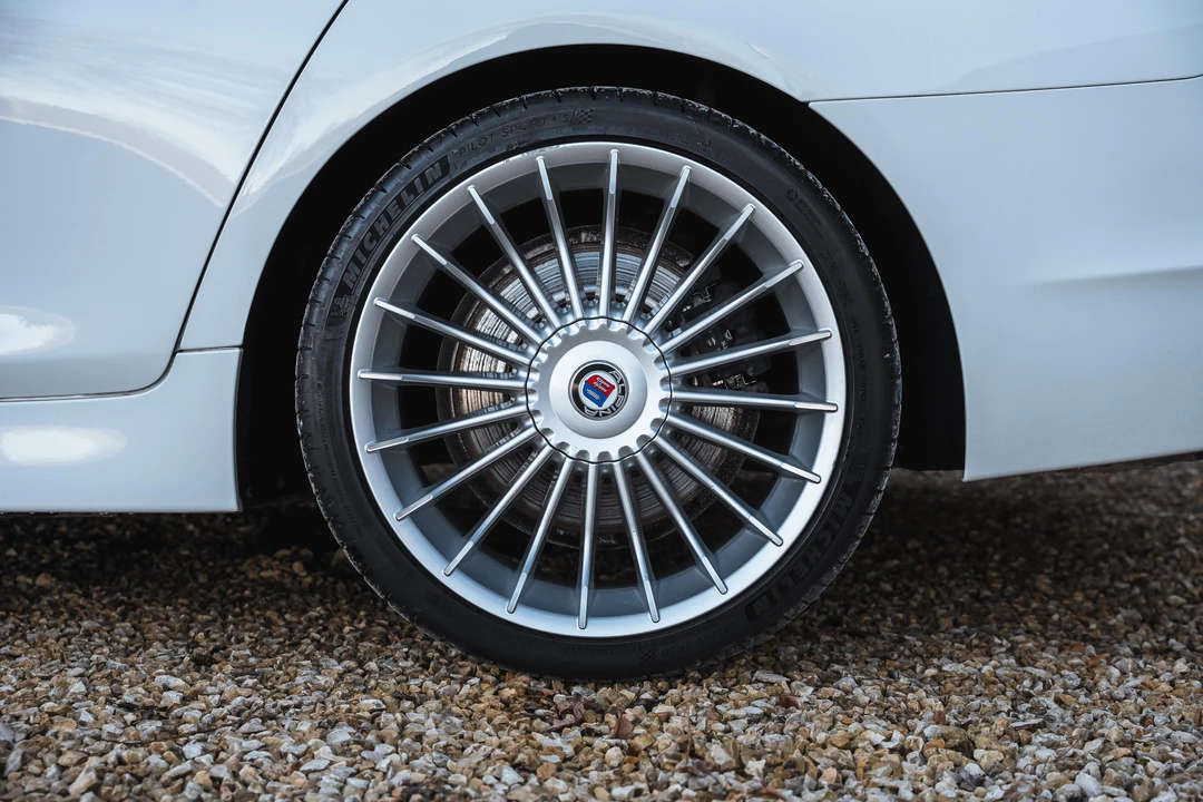 2012 BMW Alpina B5 - Image 20 of 31
