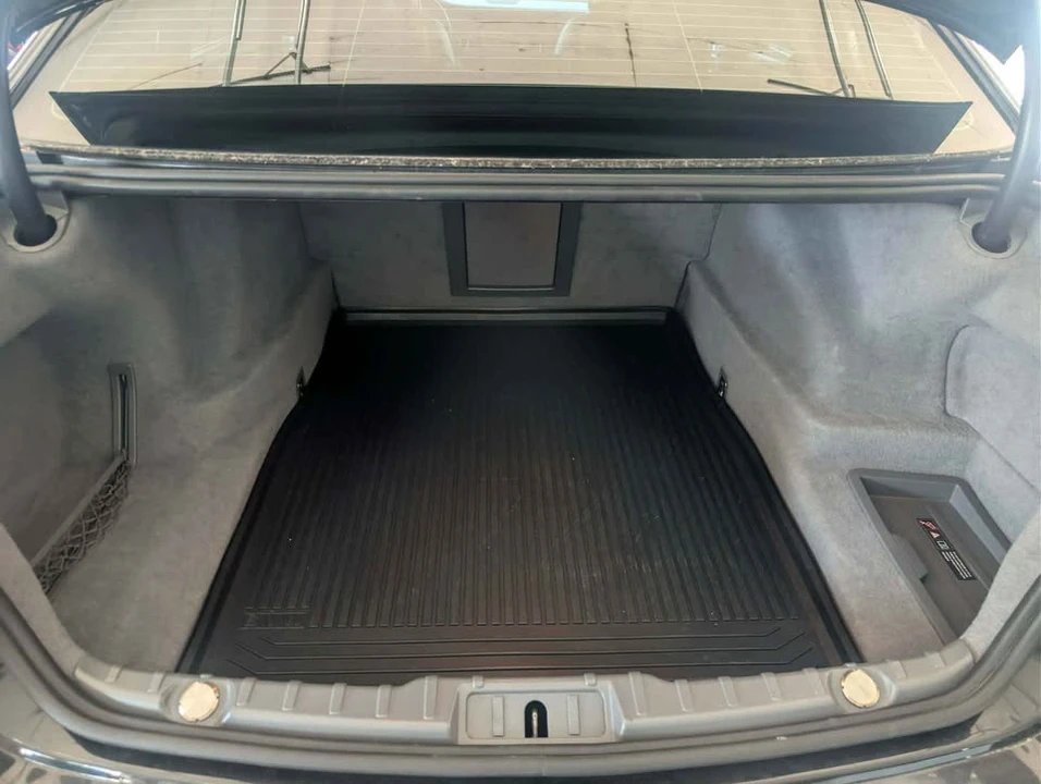 2012 BMW Alpina B7 - Image 6 of 10