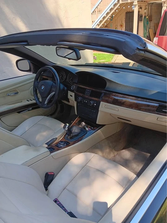 2012 BMW E93 3 Series Convertible - Image 2 of 10