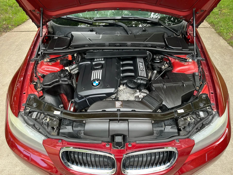 2012 BMW E91 3 Series Touring - Image 9 of 30