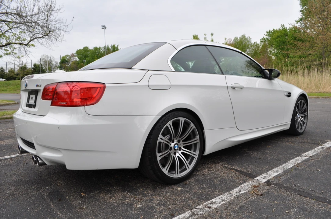 2012 BMW E93 M3 Convertible - Image 26 of 31